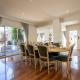 Brighton Blissful - Family Poolside Villa Pool Spa Sauna, Melbourne (foto 6)