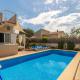Can Content Villa with Pool & Garden, Playa de Muro - Fotografie 1
