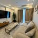 Sheryll Escapes - La Grande 11th floor Phase 2, posh 1BR balcony!, Анхелес (фото 3)