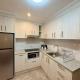 Sheryll Escapes - La Grande 11th floor Phase 2, posh 1BR balcony!, Анхелес (фото 7)