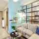 Cozy & Homey 1BR Apartment near MOA facing Pool with Own Parking with Netflix & DisneyPlus & up to 200mbps Wifi, Manila - Foto 1