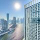 Deluxe One-Bedroom Apartment in Business Bay with Burj Khalifa and Canal View, Dubaï - Photo 3