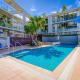 Unit 202 Plantation Resort - Rainbow Beach Aircon.Wifi.Pool. Views, Rainbow Beach