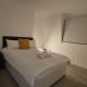 Earl's Court 2 bed Terrace Flat, Londres - Photo 1