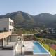 Dias Villa, Tennis, 2Pools, Walk to Beach & Shops, By ThinkVilla