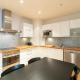 Spacious Apartment for 4 with Sauna in Kamppi, Helsinki (photo 8)