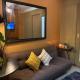 COZY PASAY CONDOMINIUM HOTEL UNIT with NETFLIX, Manila - Foto 1