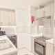 The Palm Hideaway Chic Apartment with Rooftop Vibes Managed by SunnyHomes, Dubái - Foto 6