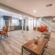 Luxury Living Just Steps from the Strip, Las Vegas - Photo 4
