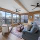 Chic Townhome Tranquility - An Irvie Home, Alameda (photo 10)