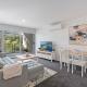 Stylish 1-Bed Apartment with Balcony & Pool Access, Turner (Foto 2)