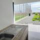 Led House, Tambo de Mora - 写真 2