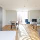 Park View 3 Bed Ensuite Apartment only 5 min walk to Arndale, Manchester - Photo 2