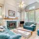Hot Tub, Fire Pit Retreat in The Woodlands!
