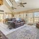 Waterfront Home with Boat Dock and Sunroom in Gardiner, Gardiner (fotografie 6)