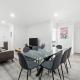 Domi Rentals - The Kanooka Home, Clayton North