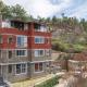 StayVista at Aspen at Elysium Estate 2BR Valley View with Bonfire & Meals, Kīar