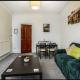 Cheerful 1 Bedroom Homely Apartment, Sleeps 4 Guest Comfy, 1 x Double Bed, 1 x Sofa Bed, Parking, Free WiFi, Suitable For Business, Leisure Guest,Glasgow, Glasgow West End, Near City Centre - Foto 1