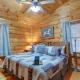 Dancing Bear - Cherry Log GA - Dog Friendly Cabin - Mountain Views, Hot Tub, Wood-Burning Fireplace - 15 Minutes to Downtown Blu Blue Ridge - Fotografie 9