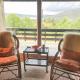 Mountain Cabin Views Of Hills And Lake, ロン - 写真 5