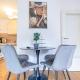 Nice 1BR & 1LR Apt with Balcony, 9min to City Center, Vienne - Photo 9