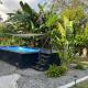 Idyllic, private, riverside Container Home, San Antonio (fotografie 4)
