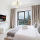 Glorious Burj Khalifa and Fountain views, Dubaj - Fotografie 1