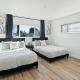 House with pool in prime location - 10 mins to Universal Studio, Garnsey (fotografie 6)