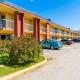 Castle Inn & Suites By OYO Chickasha, Chickasha - Fotografie 9