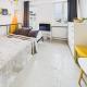 Intimate Studio Close to PGE Narodowy by Noclegi Renters, Varsavia - Foto 3