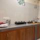 Getaway Stays-Rooms with private kitchen-Dharamkot, Дармсала - Фото 5