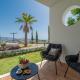 Oasis with terrace and sea view 2BR, garden & pool, Castillo de Sabinillas