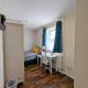 Cosy Double Room with private WC near Heathrow Airport, Hounslow (zdjęcie 3)