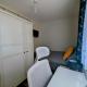 Cosy Double Room with private WC near Heathrow Airport, Hounslow (zdjęcie 4)