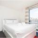 Modernized 1-Bedroom Flat in Croydon - Foto 2
