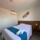 Flat 2 quartos, perto de tudo, novo e moderno, Porto De Galinhas - Foto 8