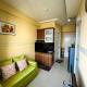 Apt Green Pramuka Tower O With Pool, Wi-Fi & Netflix by Damaresa, Giacarta - Foto 1