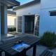 BEACHees - cute central cottage Kleinmond - Foto 8