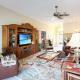 Serene pool home in the exclusive Heritage Oaks Golf & Country Club, Sarasota (zdjęcie 2)