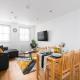 Stylish London Shoreditch Brick Lane Apartment Sleeps 4 with Balcony, Londýn - Fotografie 1
