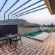 StayVista at Rising House with Pool, Wi-Fi, BBQ, Lonavala - Fotografie 2