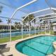Chic & modern canal-front retreat with private pool - Azure Tides, Punta Gorda - Fotografie 1