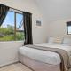 Seaside Bougainvillea Retreat close to Beaches, Auckland - Foto 3