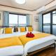 7th floor with elevator 3min walk from Koma Gome on the Yamanote Line 2 rooms and 1 living room, maximum 8 people, direct access to Shinjuku, Ueno, Akihabara, Ginza, Tokyo Ikebukuro, Shinjuku, Shibuya, Tokio - Fotografie 1