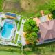 THE OASIS RESORT & VENUE CasaBien 4BR, 2TB, Pool,Wifi, Videoke, BBQ, Balcony, Guest , Near Naga City, Alianza (zdjęcie 2)