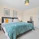Stylish 4 Bedroom House in St Neots w Free Parking, Saint Neots (foto 3)