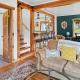 Mt Rainier Retreat with Spa Bathroom-Hot Tub-Fireplace, Ashford