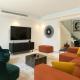 Massive LuxXo Family & Friends House with Terraces, Private Parking, Pool & Quick Access to Dubai Mall, Dubai - Foto 6