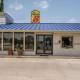 Super 8 by Wyndham San Marcos - Foto 1