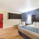 Econo Lodge Inn & Suites I-35 at Shawnee Mission, Overland Park (foto 9)
